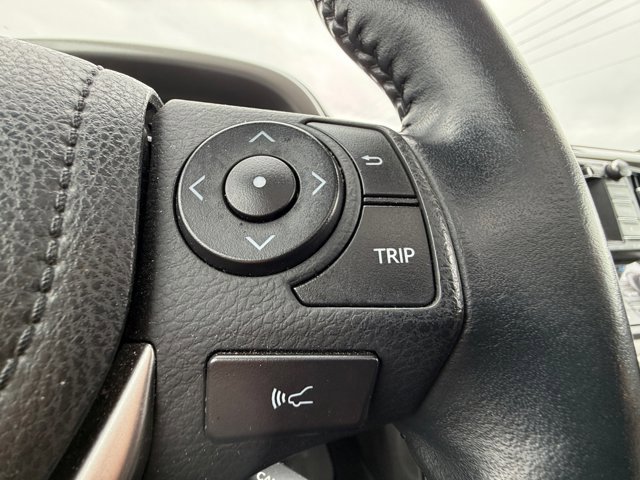 Used 2018 Toyota RAV4 XLE image 23