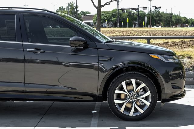 New 2026 Land Rover Discovery Sport Landmark AWD/4WD image 10