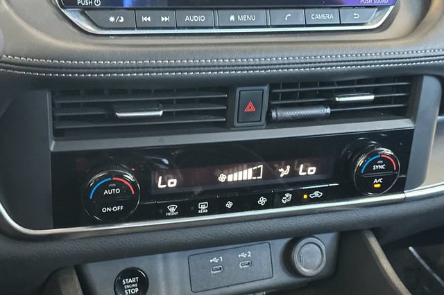 Used 2024 Nissan Rogue SV FWD image 23