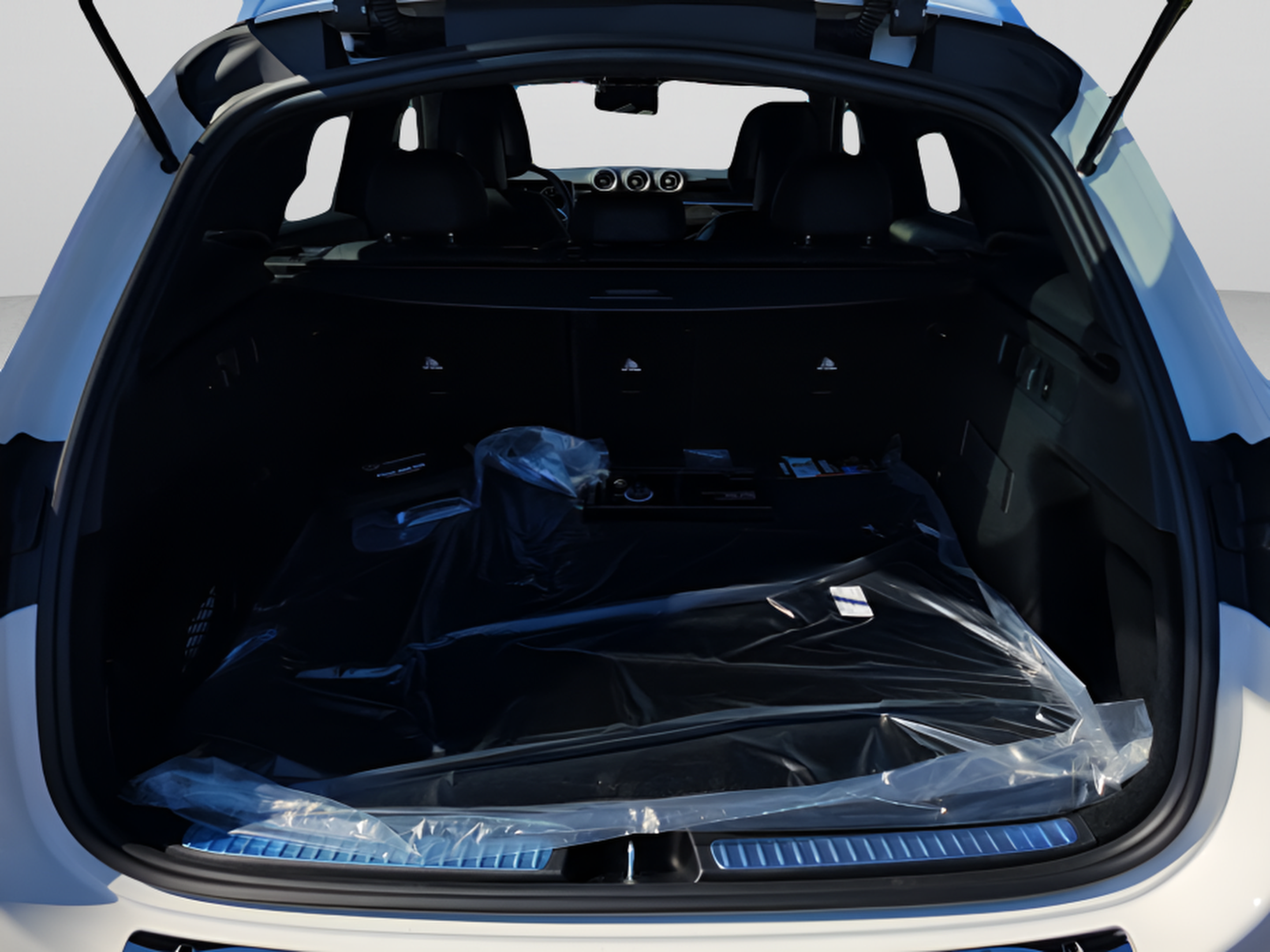 Certified 2026 Mercedes-Benz GLC 300 image 6