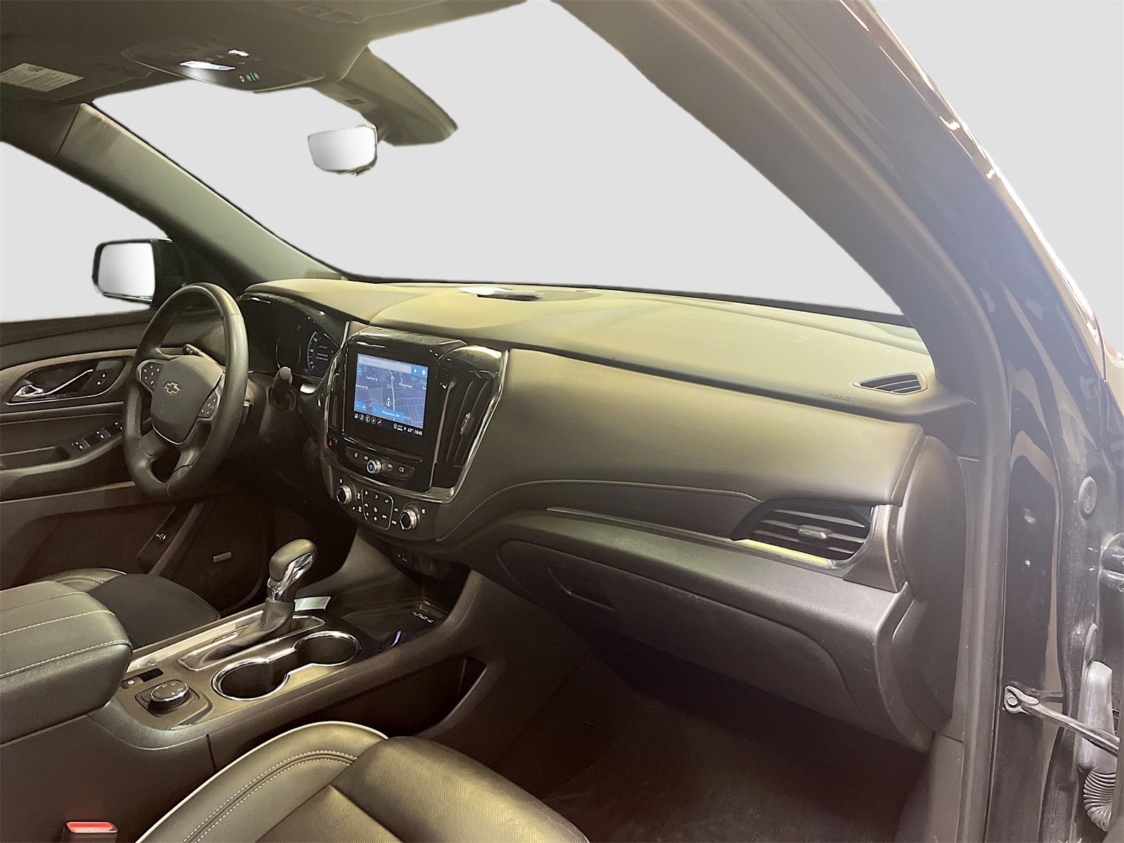 Used 2023 Chevrolet Traverse Premier w/ LPO, 'HIT The Road' Package image 33