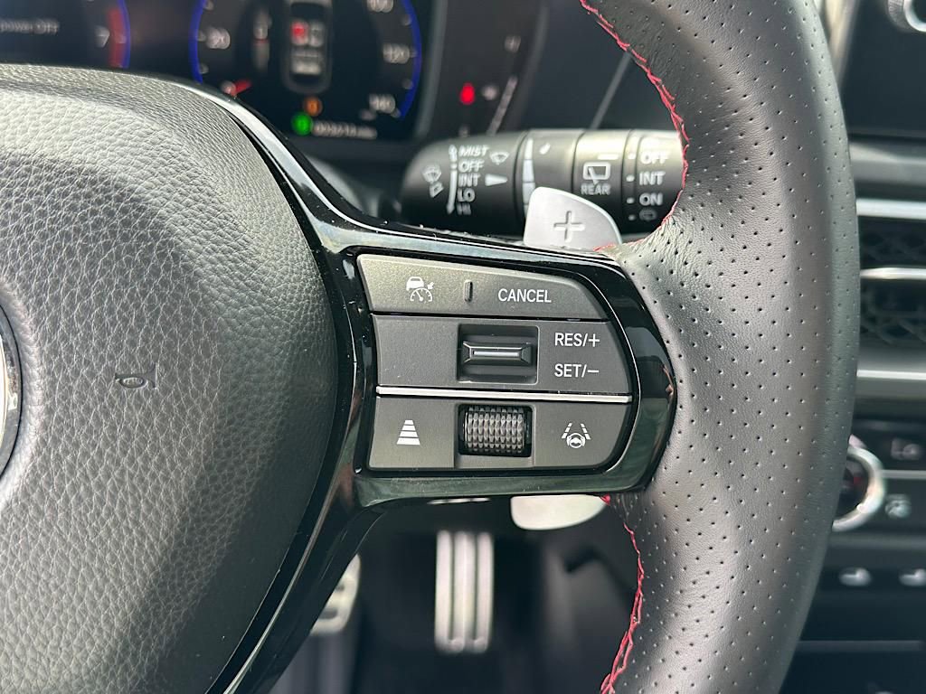 Certified 2025 Acura ADX A-Spec image 31