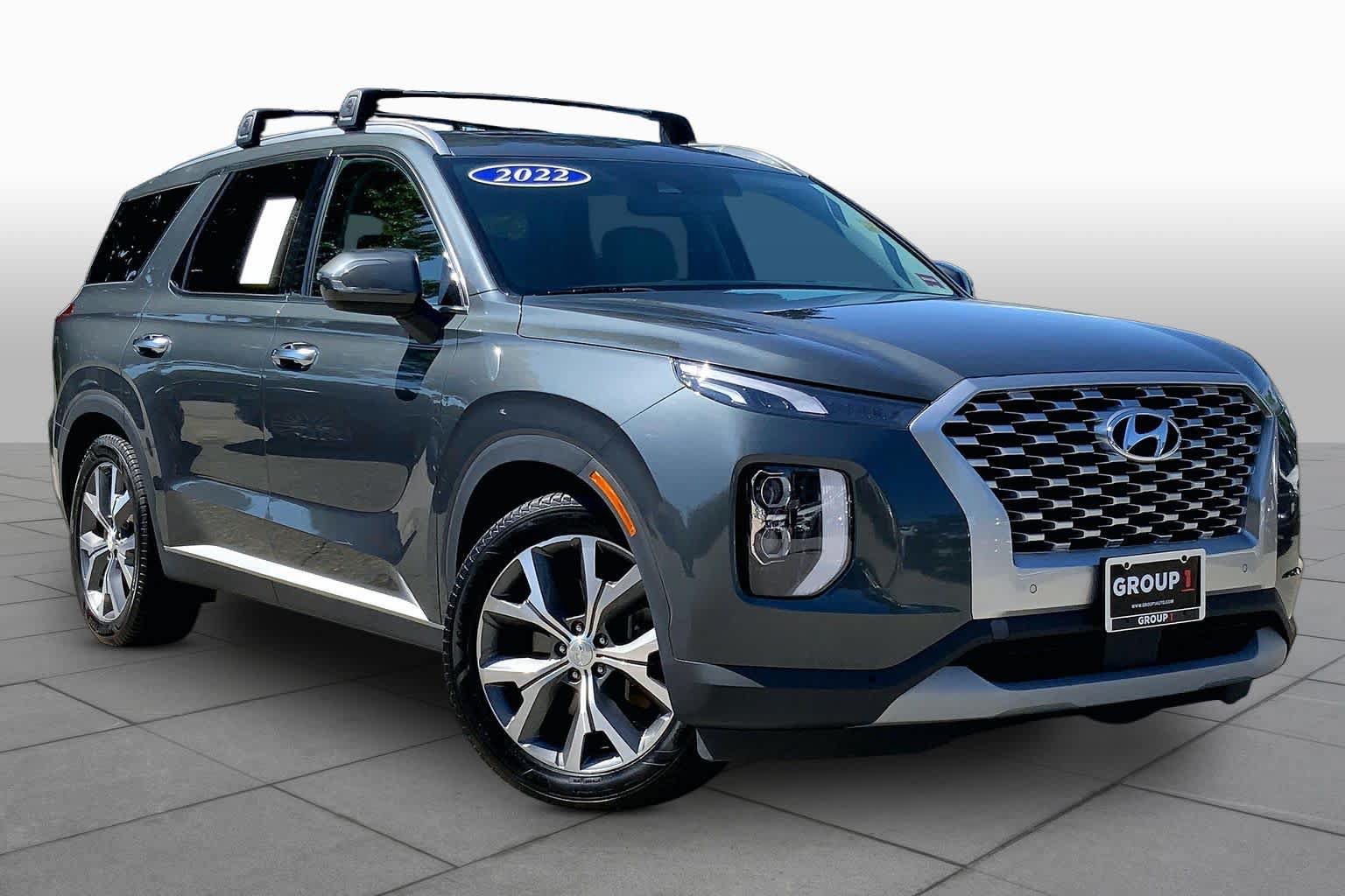 Used 2022 Hyundai Palisade SEL w/ Premium Package AWD/4WD image 3