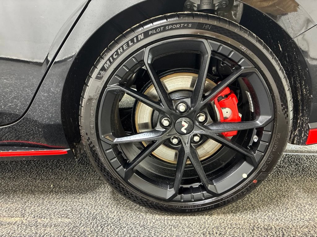 New 2026 Hyundai Elantra N FWD image 8