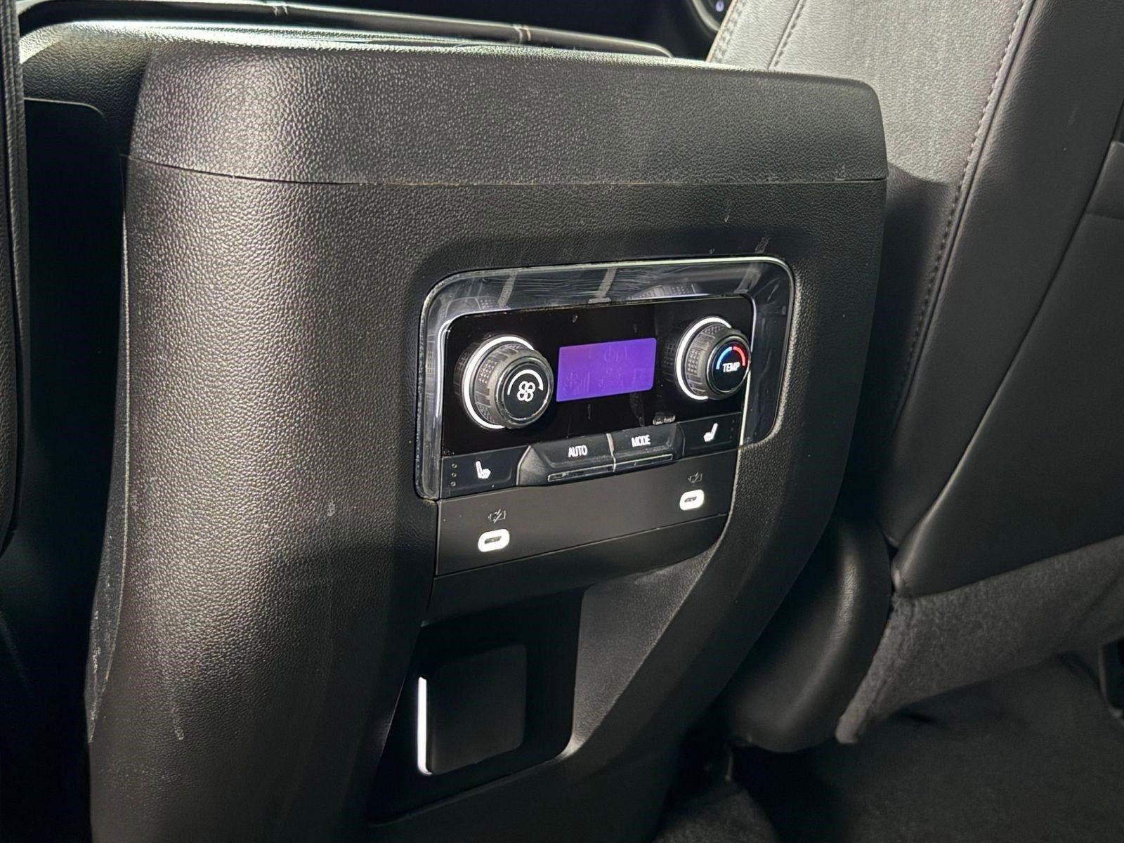 Used 2024 Chevrolet Tahoe High Country image 38