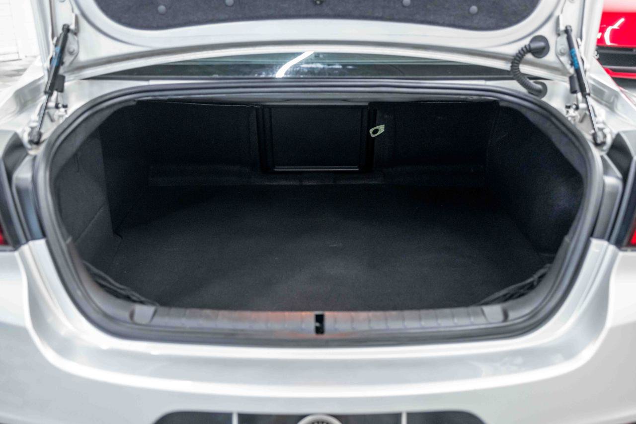 Used 2015 Chevrolet SS RWD image 94