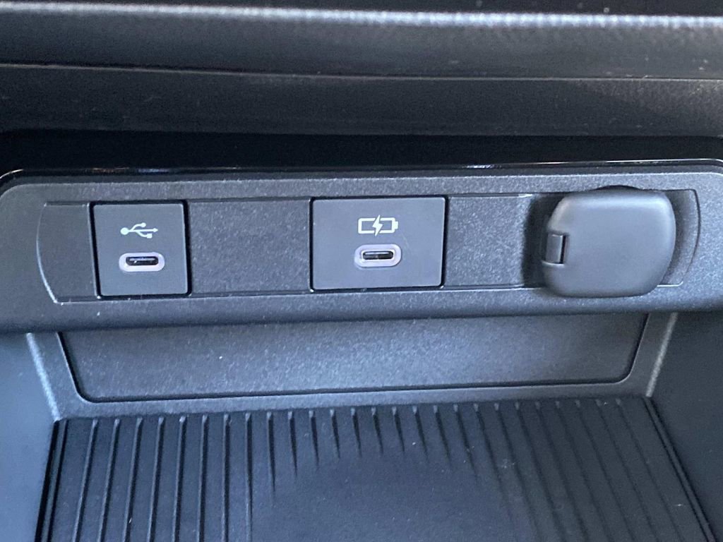 New 2026 Toyota Prius XLE image 48