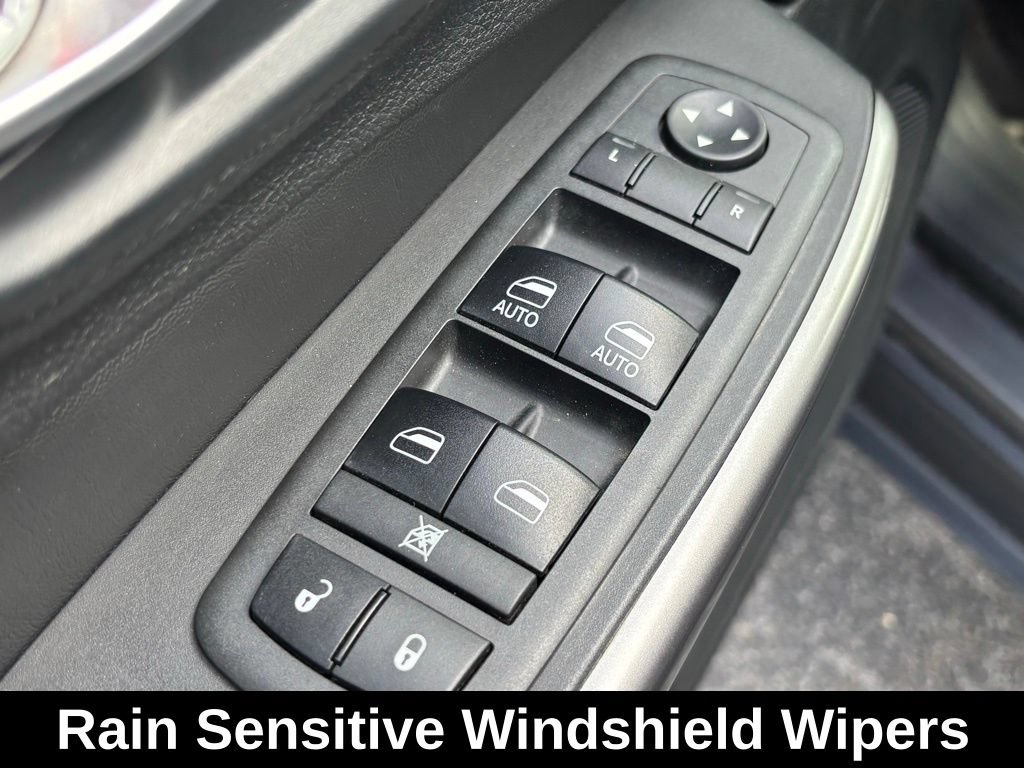 Used 2019 Jeep Cherokee Limited w/ Technology Group AWD/4WD image 21