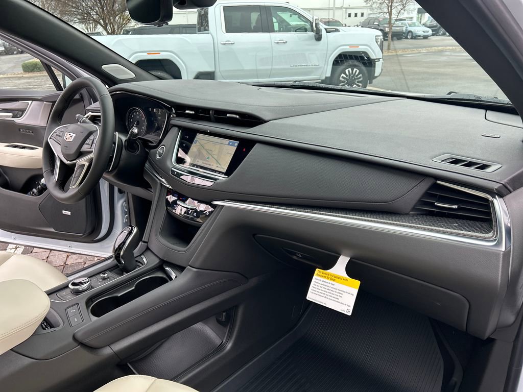 New 2026 Cadillac XT5 Sportv w/ LPO, Floor Liner Package image 32