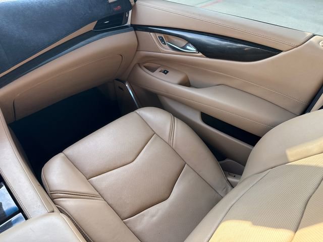 Used 2018 Cadillac Escalade ESV Platinum AWD/4WD image 15