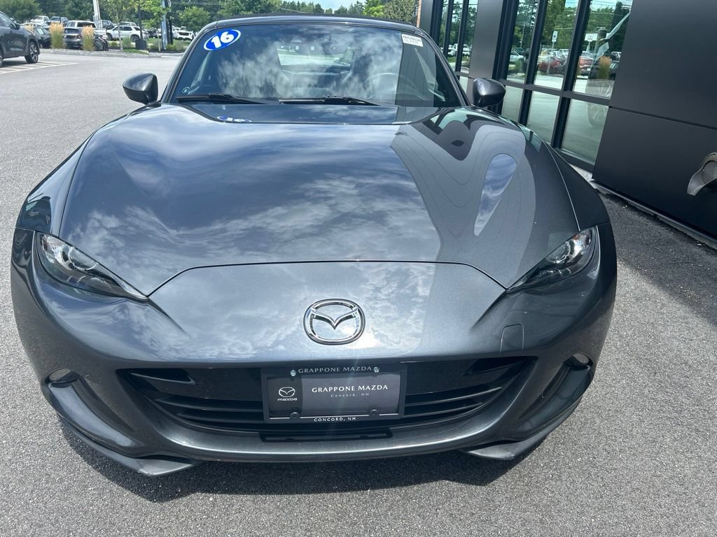 Used 2016 MAZDA MX-5 Miata Grand Touring RWD image 2