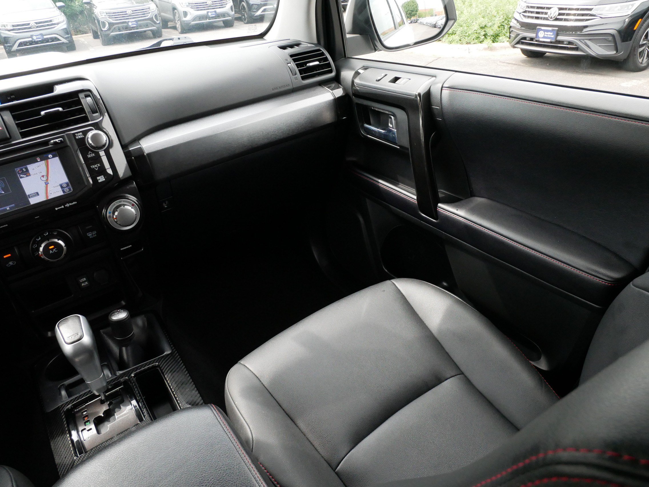 Used 2019 Toyota 4Runner TRD Off-Road Premium AWD/4WD image 11