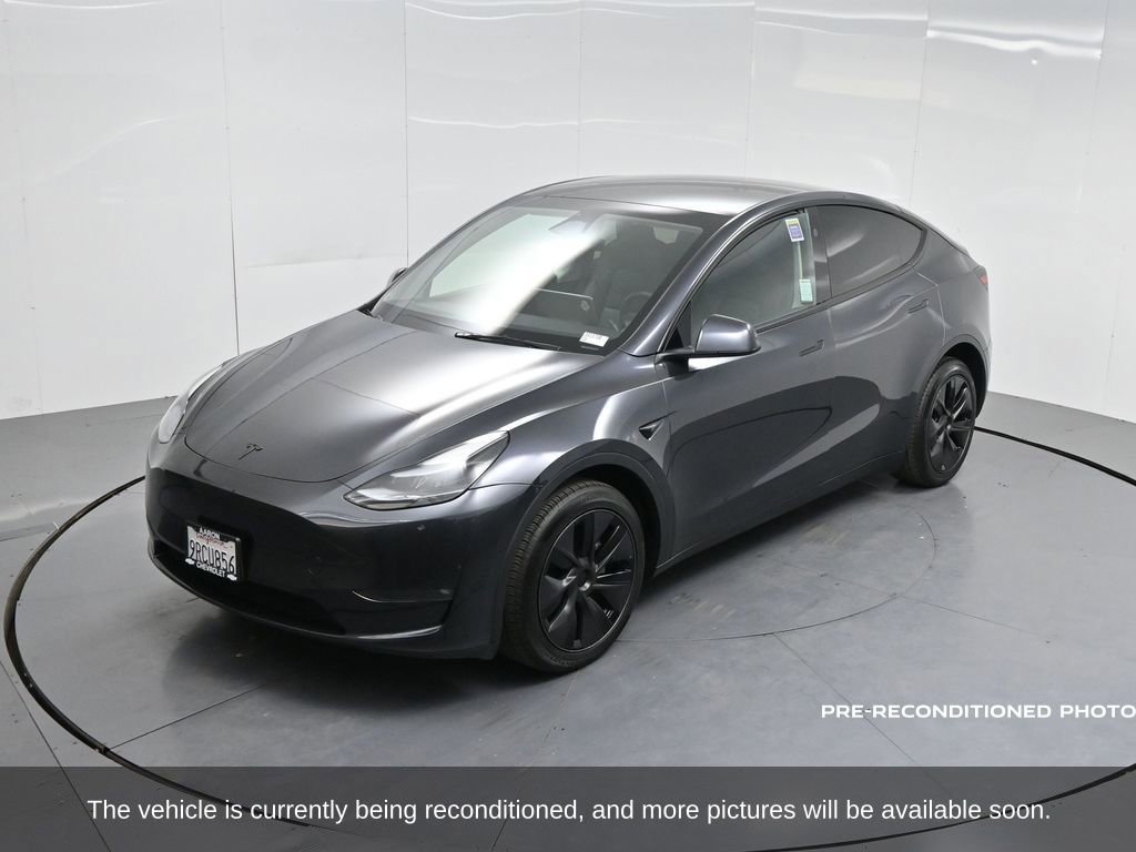 Used 2025 Tesla Model Y Long Range image 46