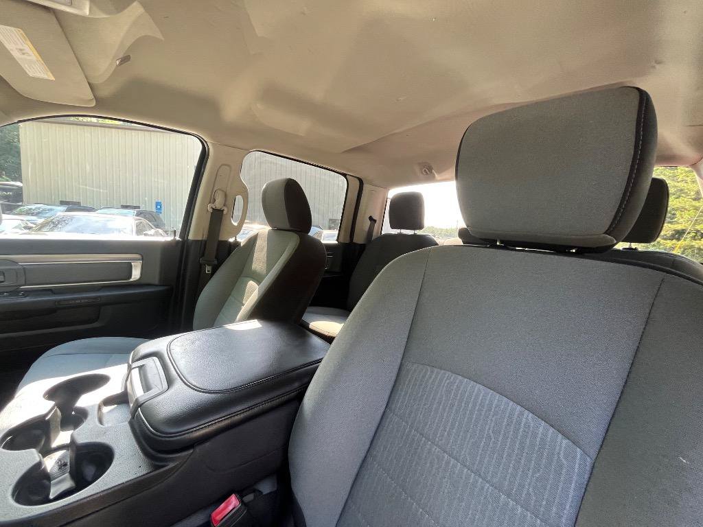 Used 2021 RAM 1500 Classic SLT RWD image 17