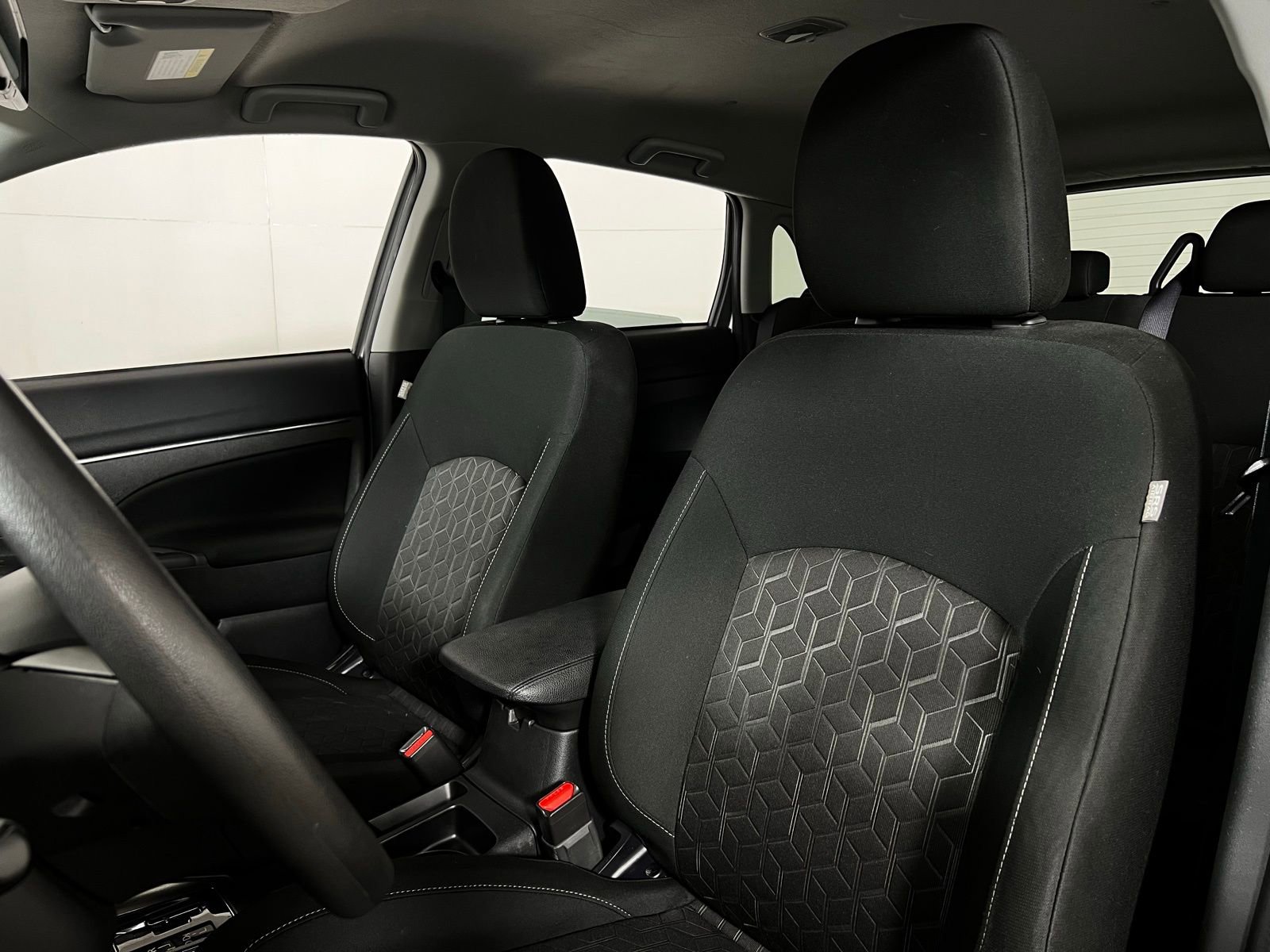 Used 2024 Mitsubishi Outlander Sport ES image 13