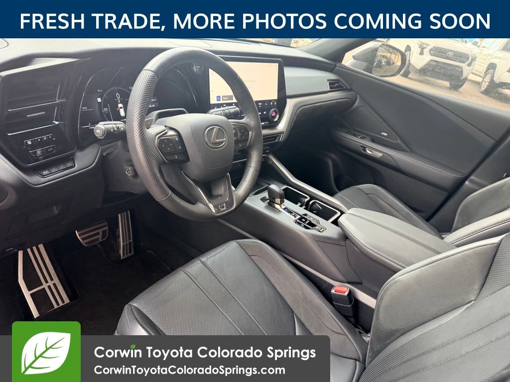 Used 2024 Lexus TX 500h AWD image 11