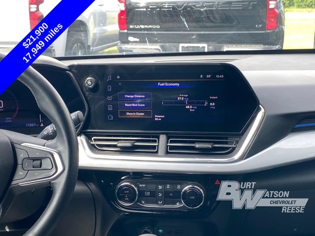Used 2024 Chevrolet Trax LT w/ Driver Confidence Package FWD image 18