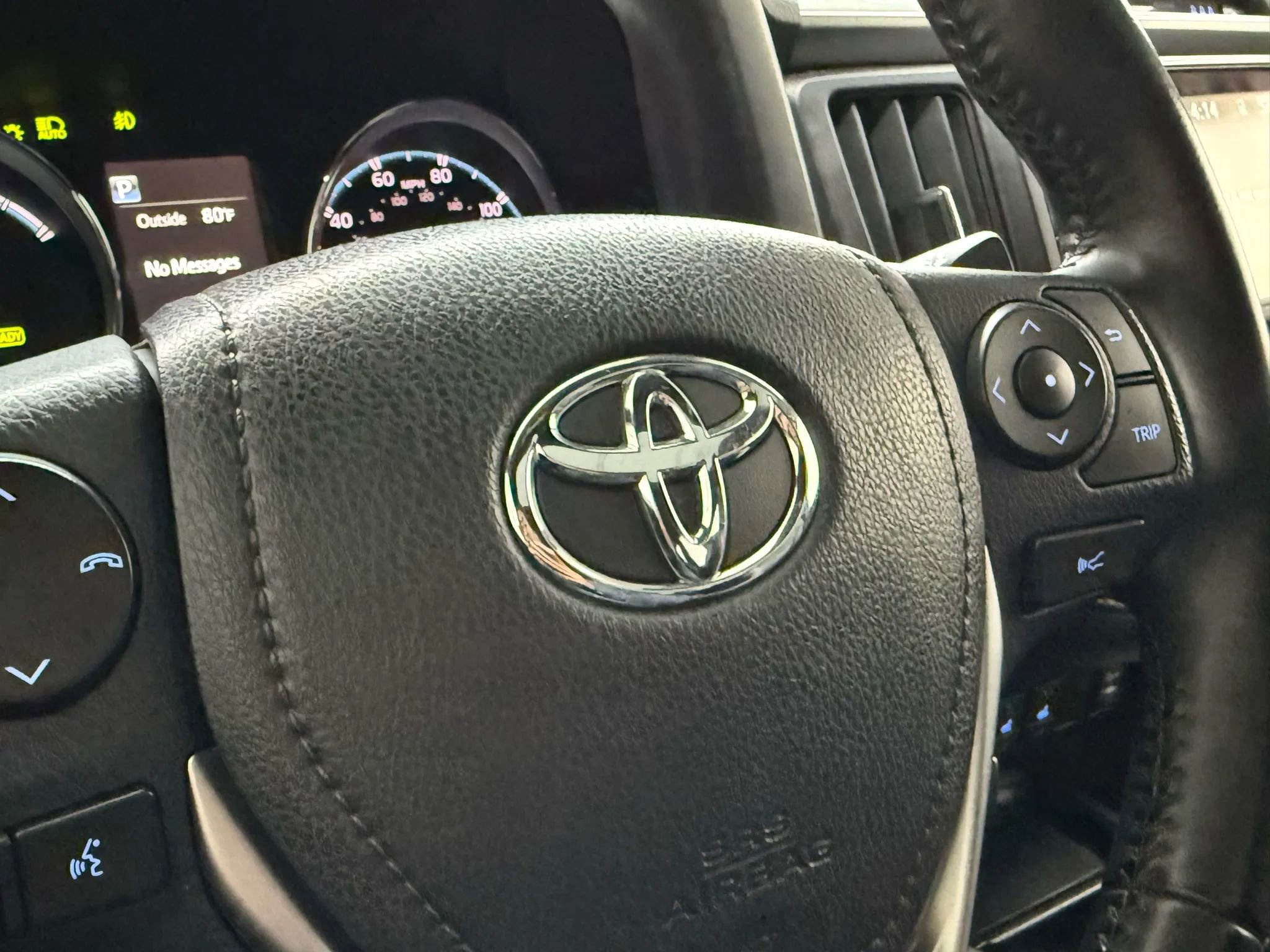 Used 2017 Toyota RAV4 SE w/ Advanced Technology Package image 20