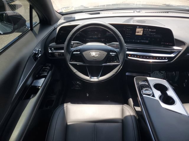 Used 2024 Cadillac Lyriq Tech AWD/4WD image 18