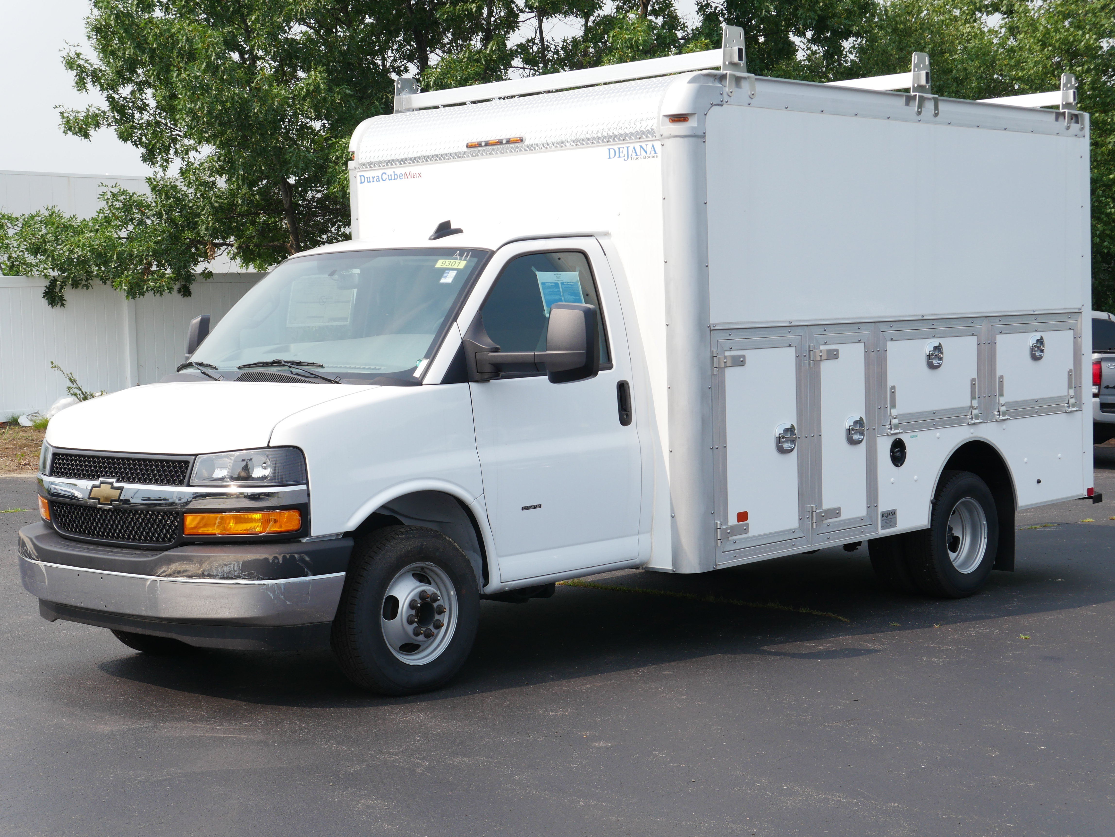 New 2025 Chevrolet Express 3500 w/ Power Convenience Package