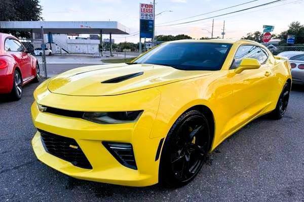 Used 2016 Chevrolet Camaro SS RWD image 4