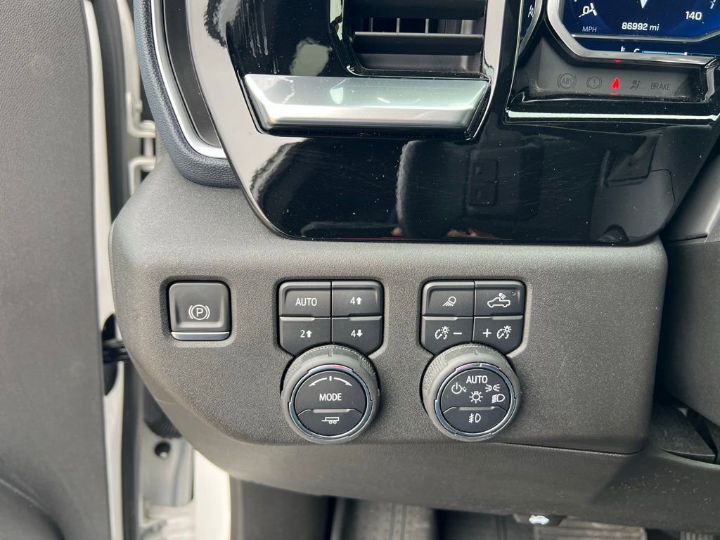 Used 2022 Chevrolet Silverado 1500 High Country w/ High Country Premium Package image 49