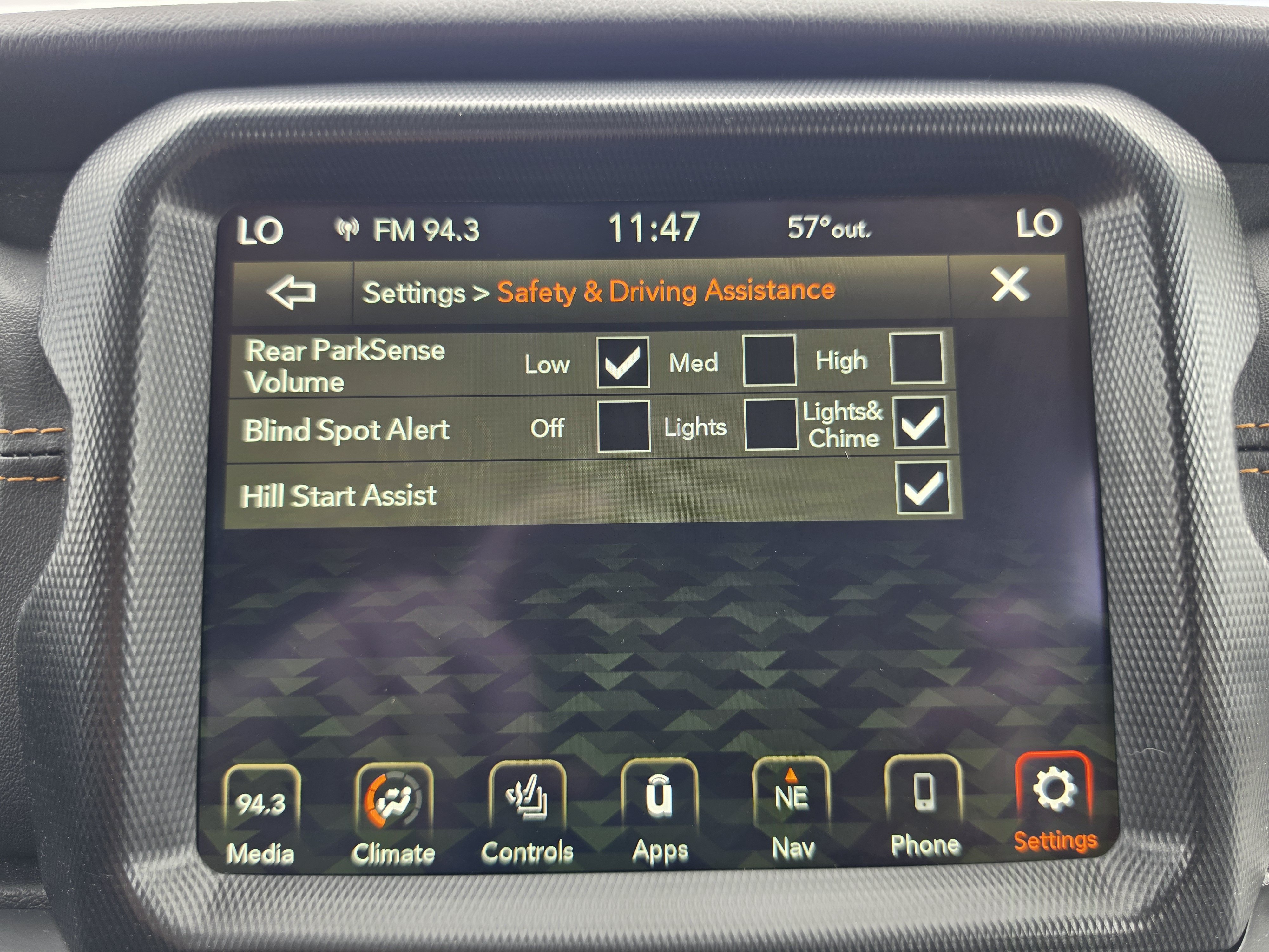 Used 2021 Jeep Wrangler Unlimited Sahara AWD/4WD image 36
