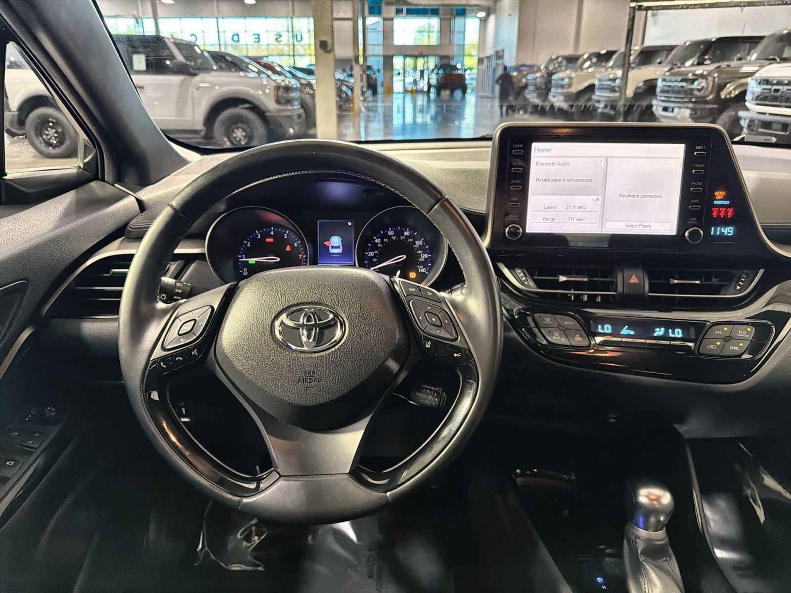 Used 2019 Toyota C-HR XLE image 25