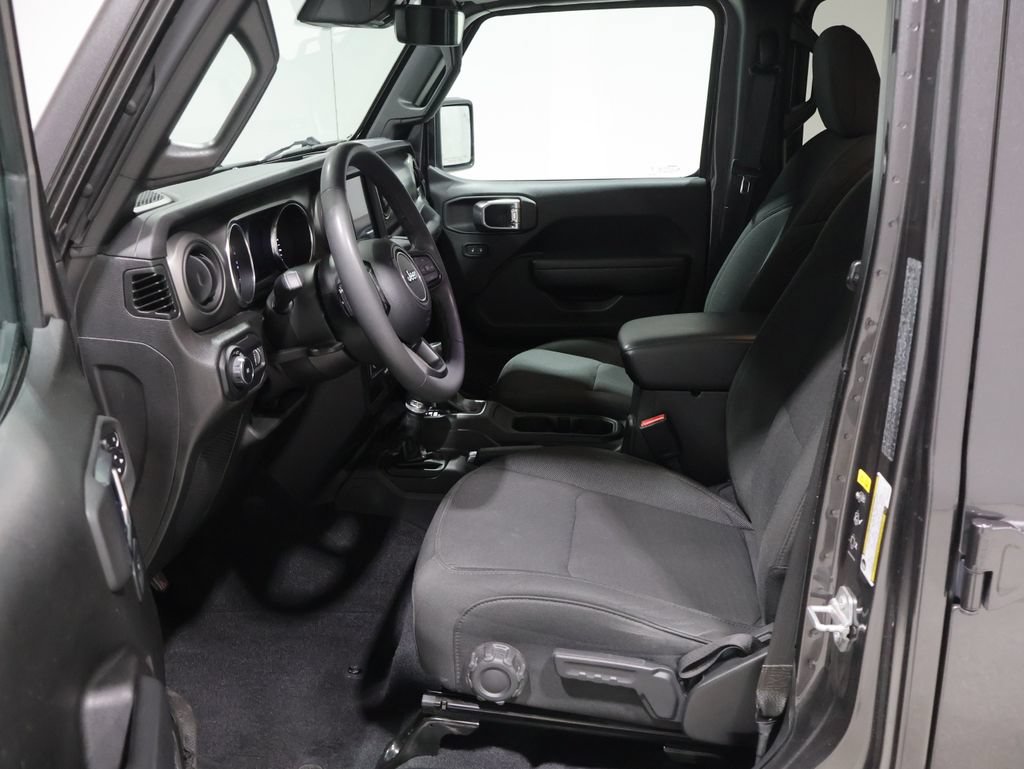 Used 2023 Jeep Wrangler Unlimited Sport AWD/4WD image 11