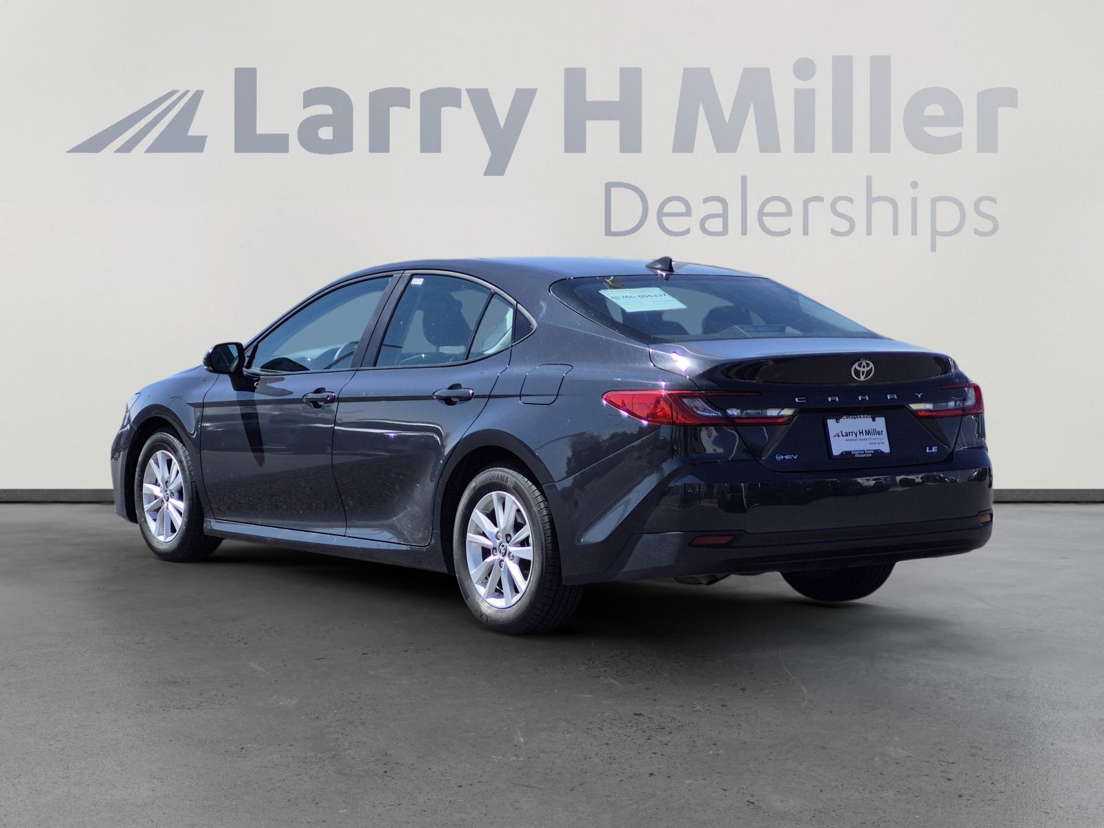 Certified 2025 Toyota Camry LE image 5