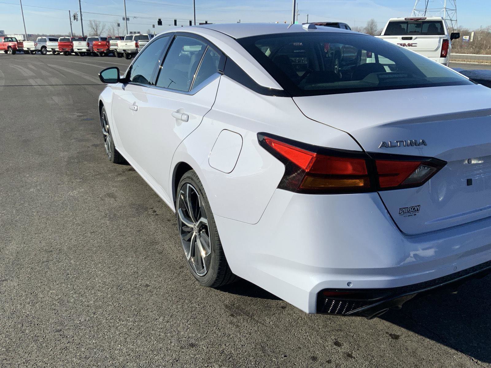 Used 2024 Nissan Altima 2.5 SR image 13