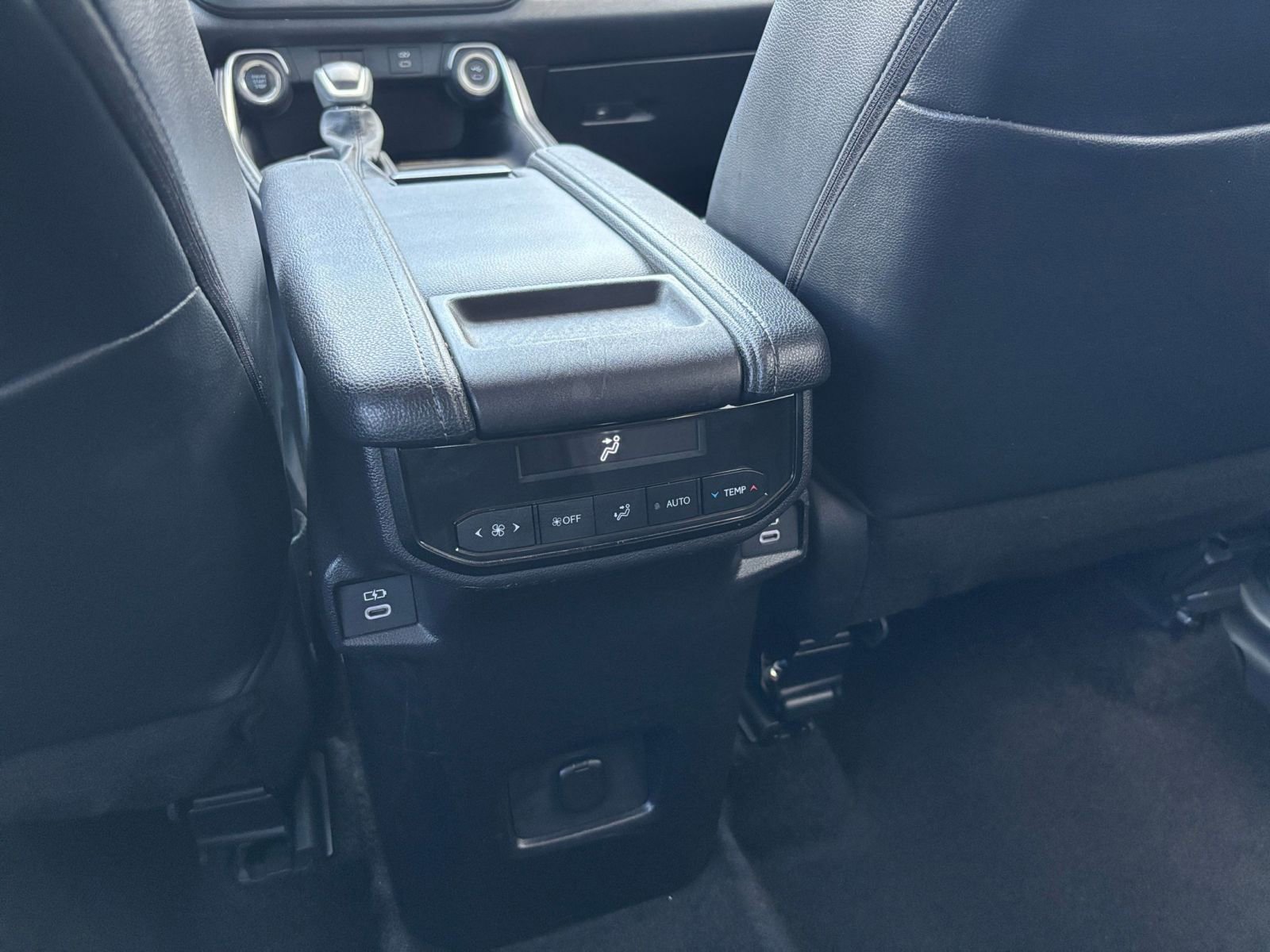 Used 2025 Toyota Grand Highlander FWD image 24