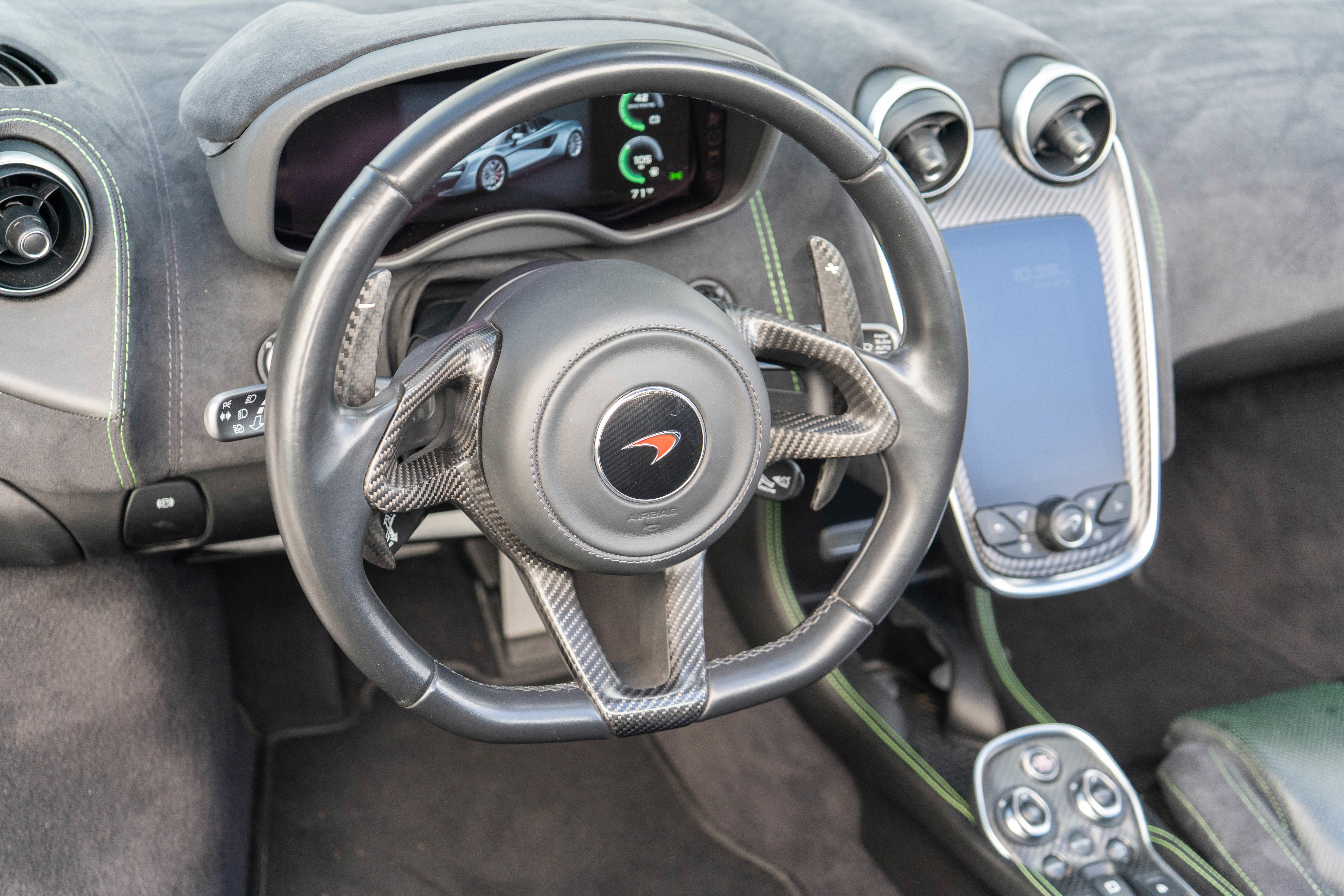 Used 2018 McLaren 570S Spider RWD image 18