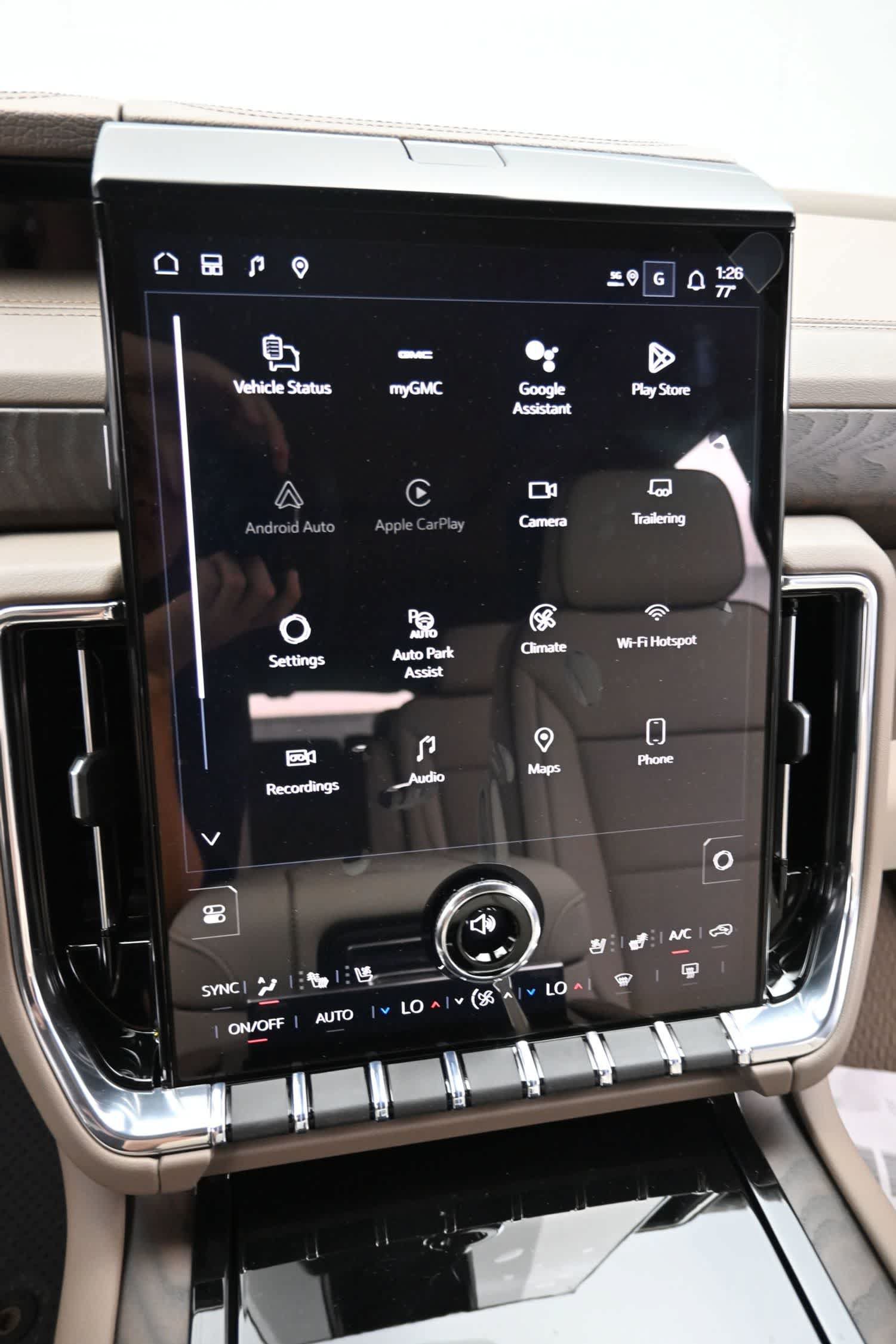 New 2026 GMC Yukon XL Denali w/ Denali Reserve Package AWD/4WD image 17