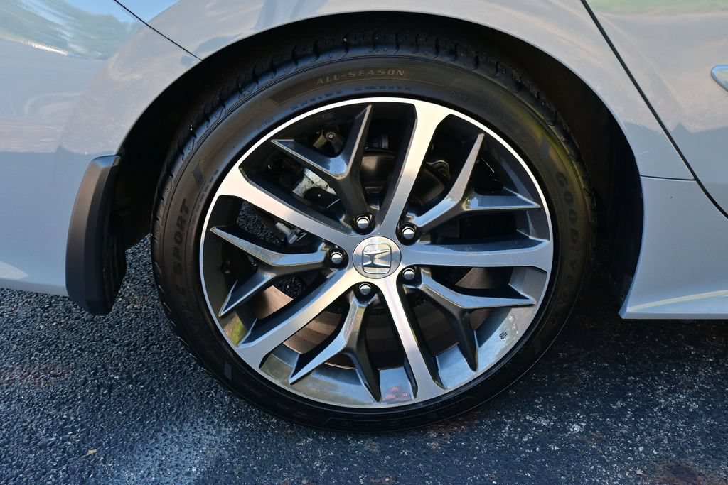 Used 2024 Honda Civic Touring image 18