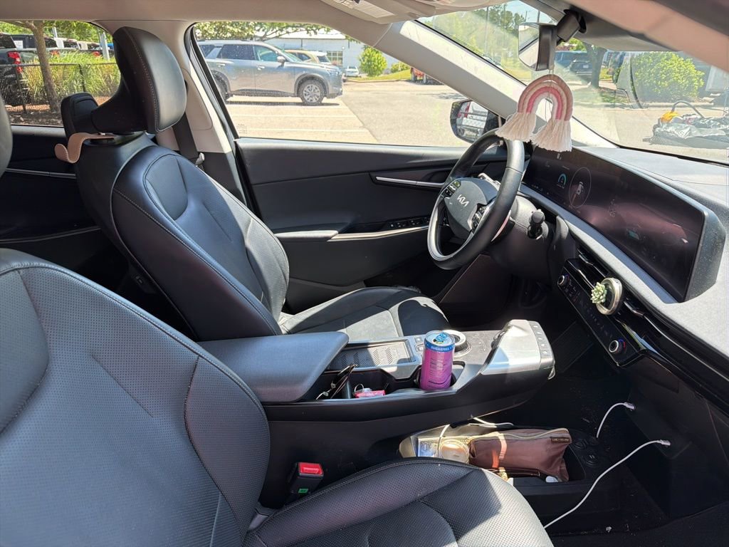 Used 2022 Kia EV6 Wind w/ Wind Technology Package AWD/4WD image 39
