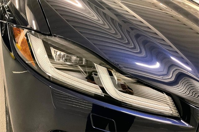 Certified 2025 Jaguar F-PACE R-Dynamic S image 28