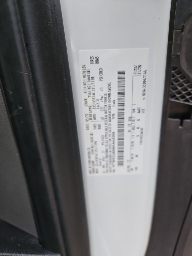 Used 2022 Ford Transit 250 148 High Roof Extended AWD w/ Load Area Protection Package image 28