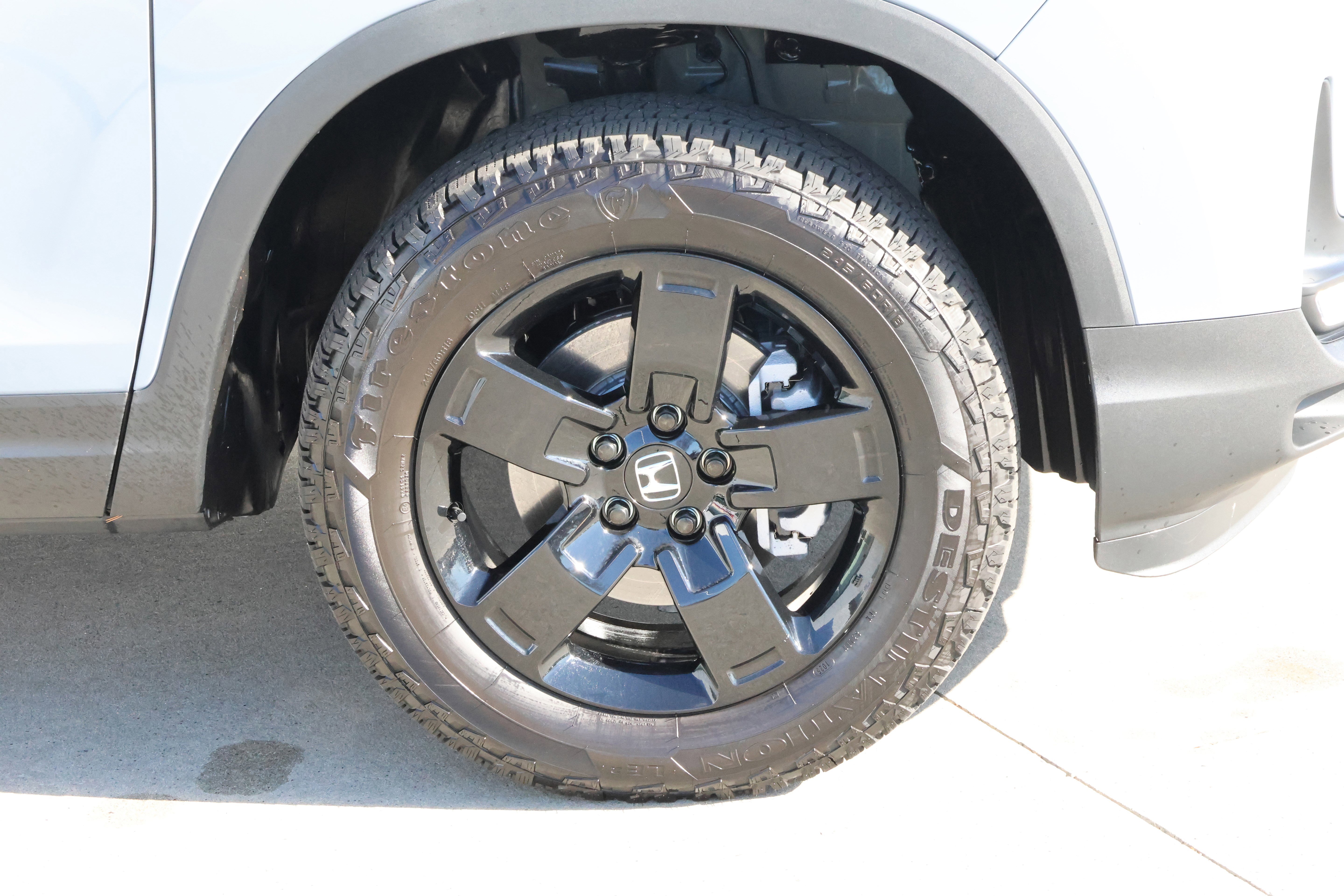 Used 2025 Honda Ridgeline Black Edition image 11