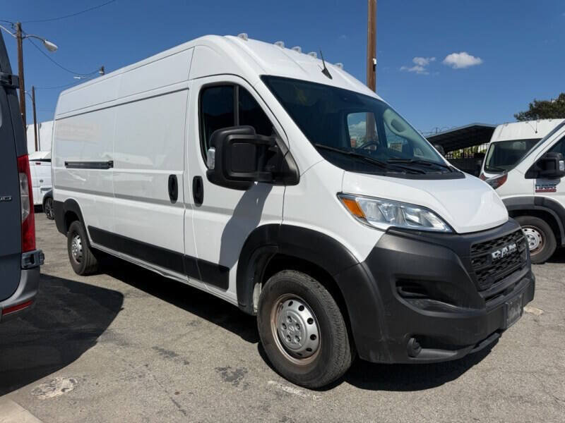 Used 2023 RAM ProMaster 2500 FWD image 1