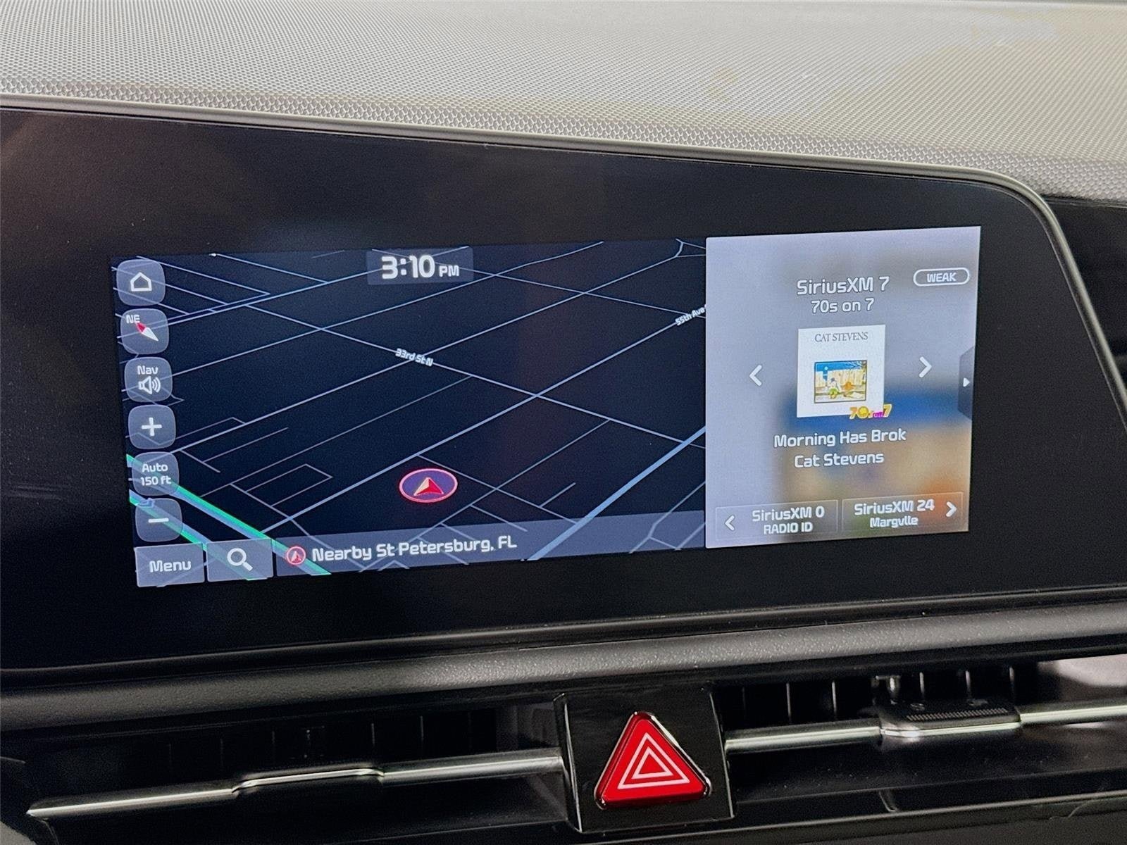 Certified 2023 Kia Niro EX Touring FWD image 16