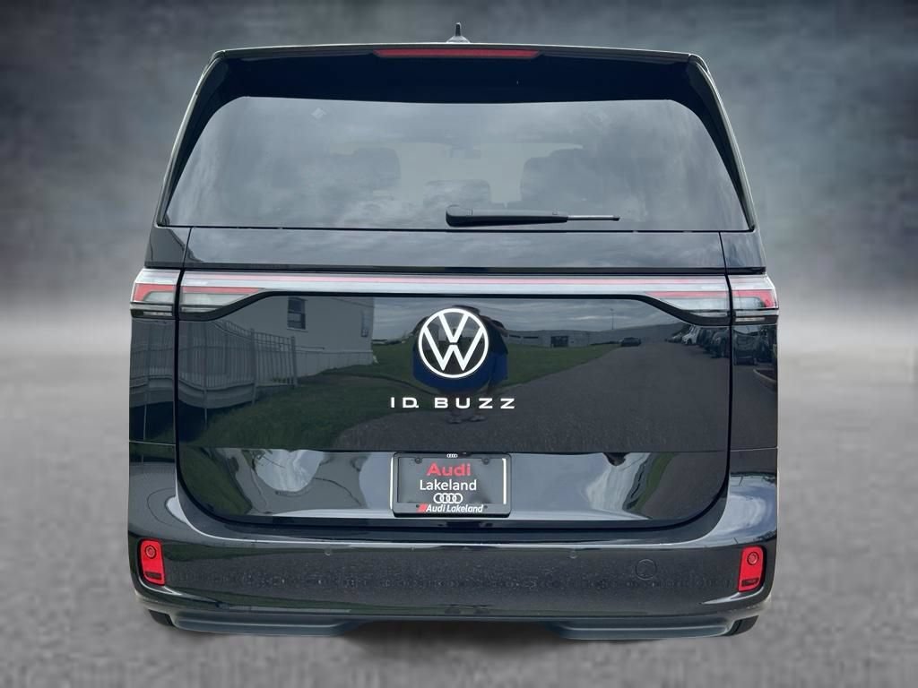 Used 2025 Volkswagen ID. Buzz Pro S RWD image 4