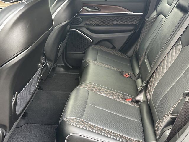 Certified 2024 Jeep Grand Cherokee Summit w/ Adv Protech Group IV image 22