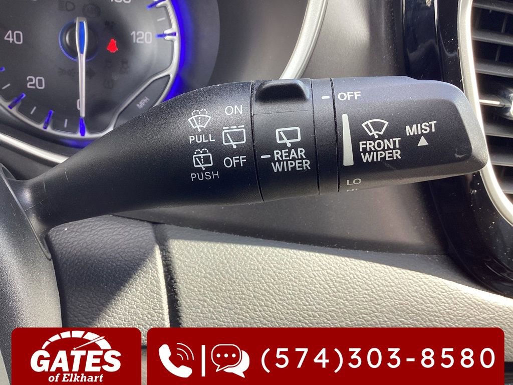 Used 2023 Chrysler Pacifica Touring-L FWD image 29