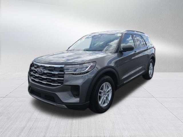 Used 2025 Ford Explorer Active RWD image 7