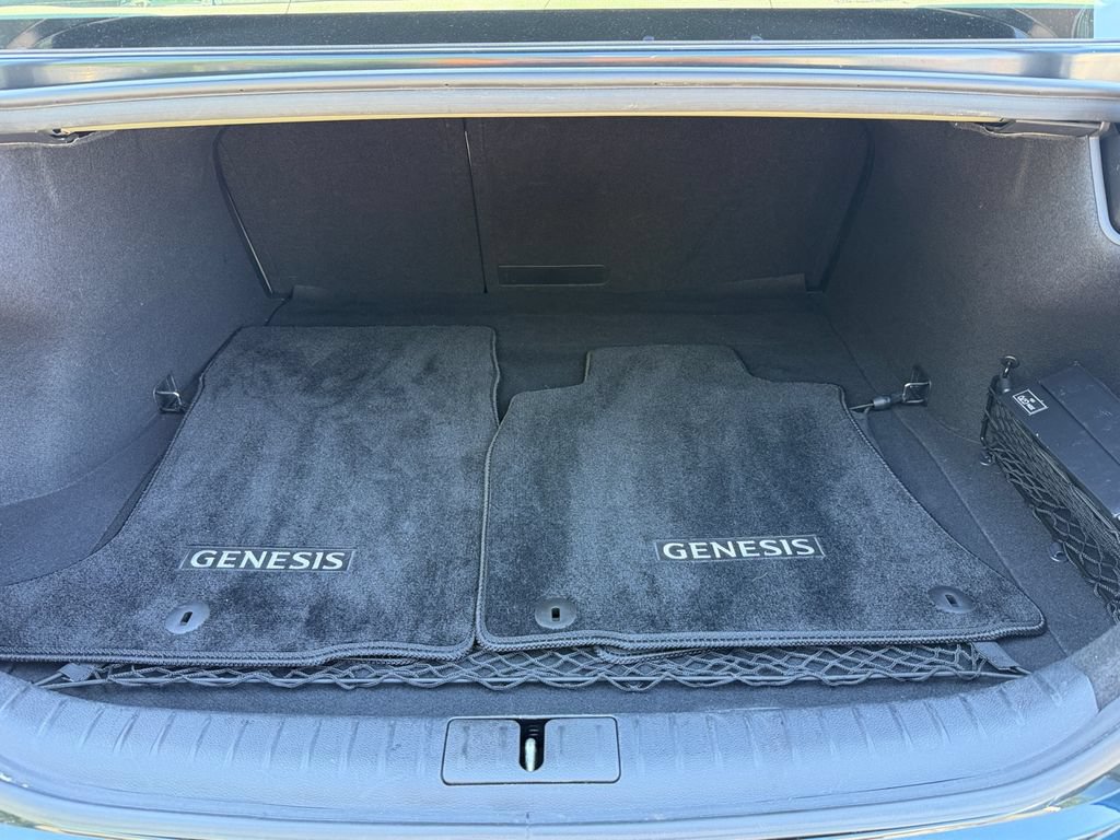 Used 2024 Genesis G70 2.5T AWD/4WD image 16