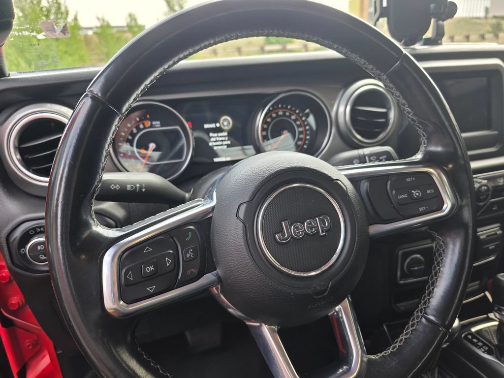 Used 2021 Jeep Gladiator Overland AWD/4WD image 14