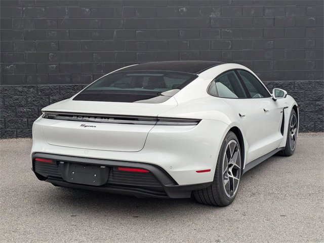 Used 2025 Porsche Taycan image 2