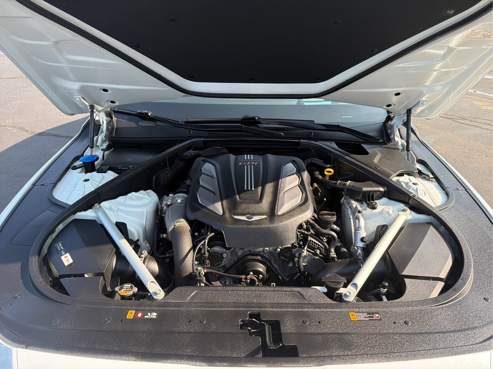 Used 2022 Genesis G90 3.3T Premium AWD/4WD image 11