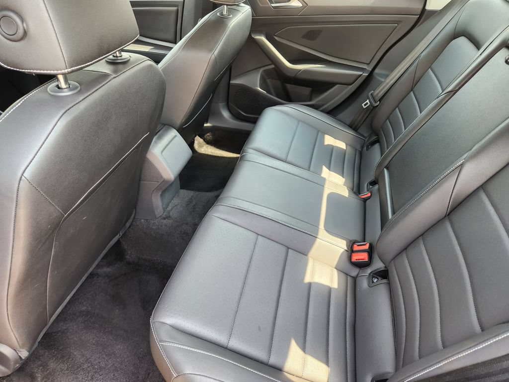 Used 2024 Volkswagen Jetta SE FWD image 33